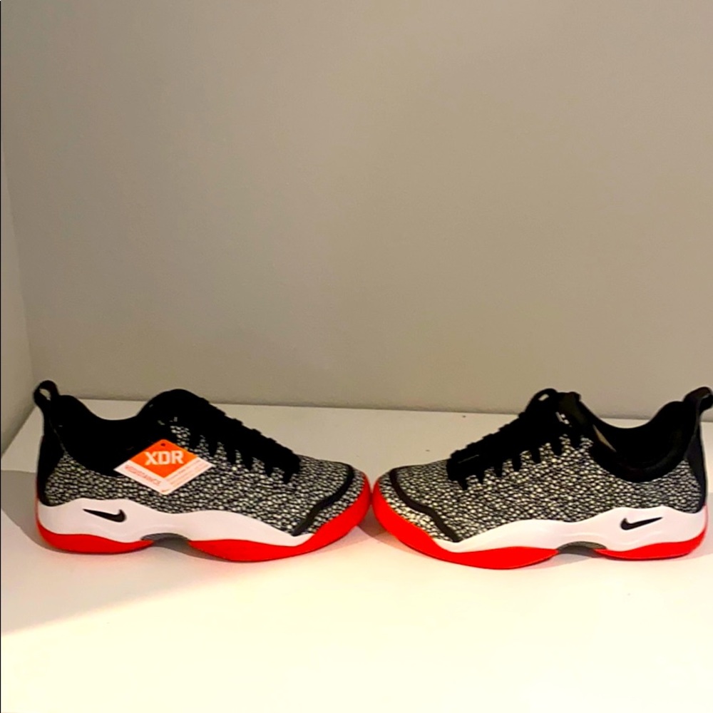 Nike Air Oscillate